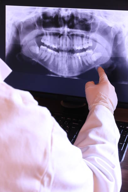 Best Broken or Cracked Tooth Emergency Dentist in Flatonia, TX